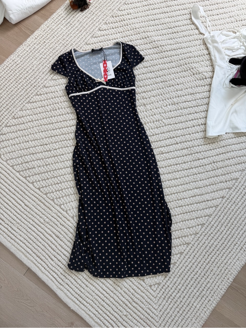 Cider Knit V-neck Spot Bowknot Midi Dress - Picture 1 of 5